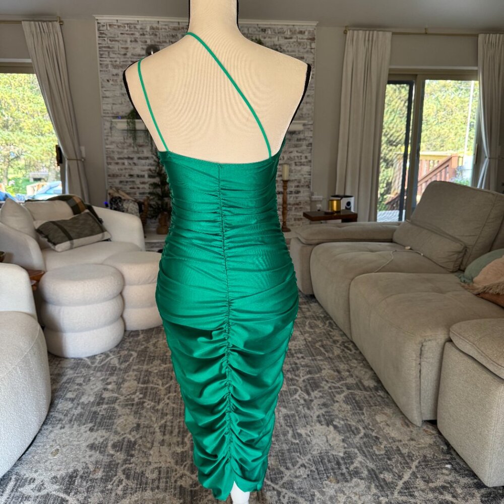 Emerald Green Rushed Midi Cocktail Dress - Picture 2 of 3